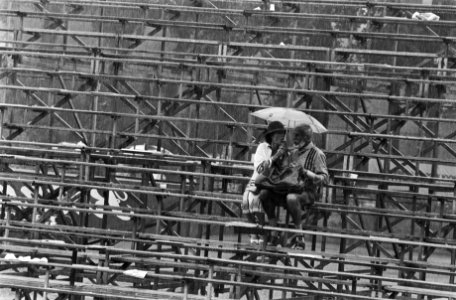 Regen, tennis, toernooien, publiek, tribunes, Bestanddeelnr 932-6565