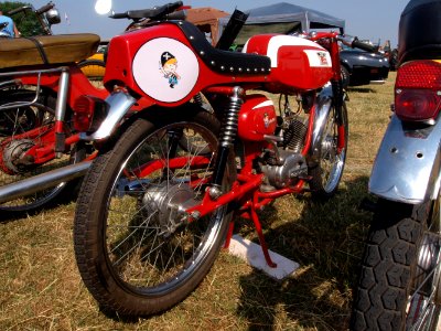 Red Moto Morini Corsarino rearview