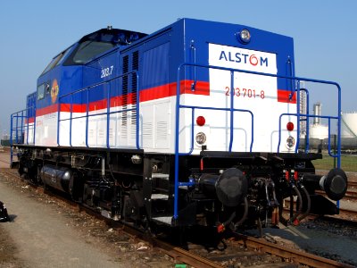 Reel Feeding Alstom 203 701-8 Diesel loc at Port of Rotterdam p2 03April2009