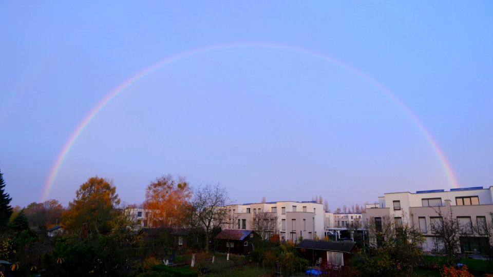 Regenbogen.Sonnenaufgang.180.Grad.P1280066