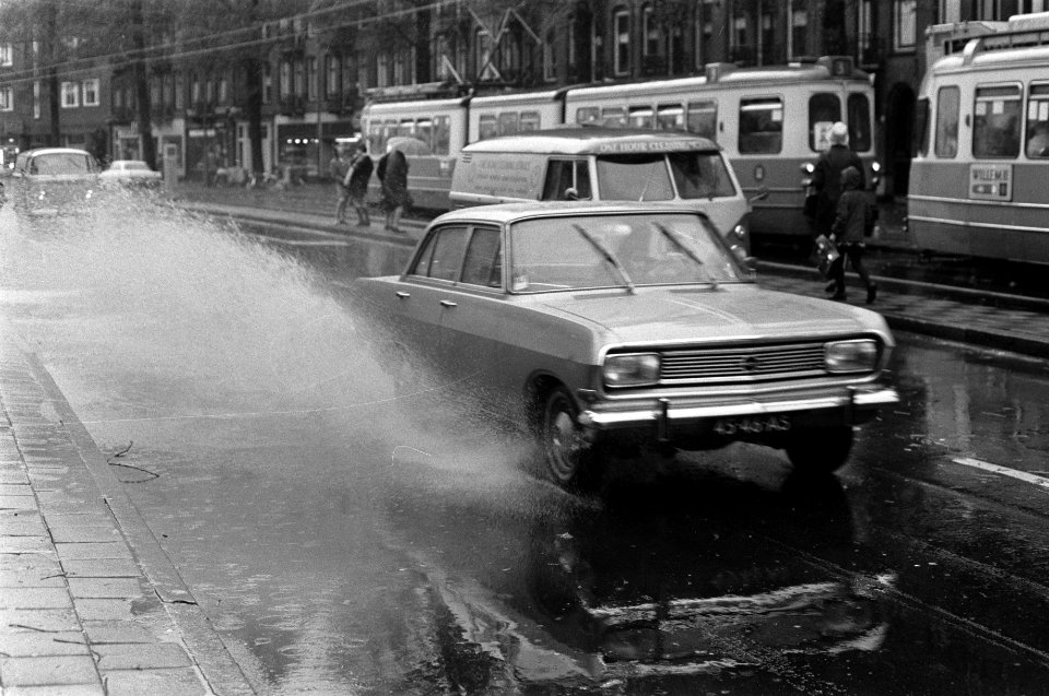 Regen in Amsterdam., Bestanddeelnr 922-9390