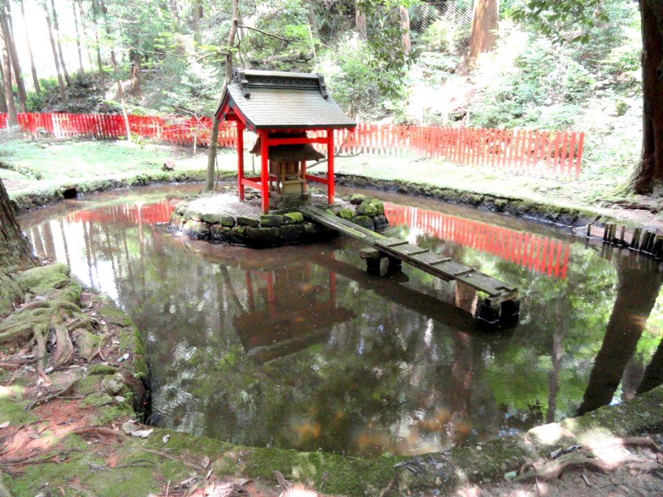 Red shrine - Ishiyamadera - Otsu, Shiga - DSC07416