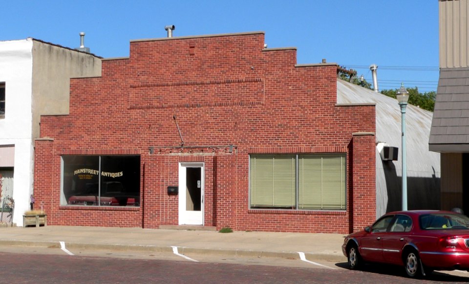 Red Cloud Mainstreet Antiques 1
