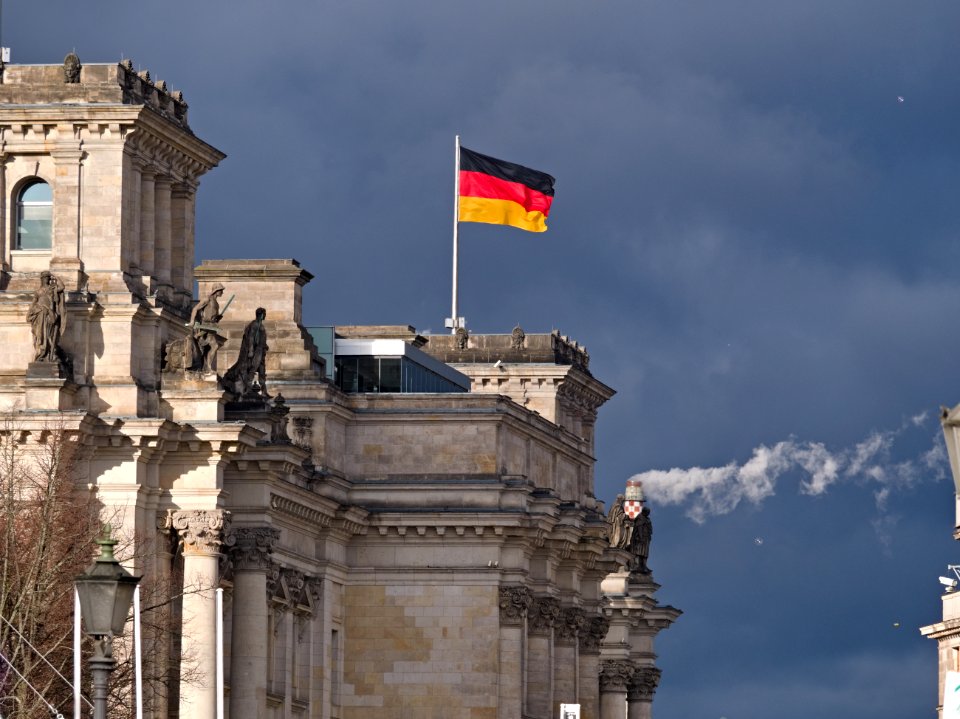 Reichstag with chimney behind 04