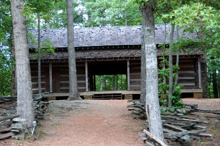 Red Top Mountain State Park homestead log cabin