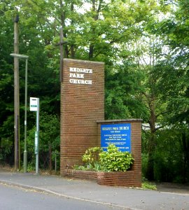 Reigate Park Church (URC), Park Lane East, South Park, Reigate (June 2013) (Entrance) (2)
