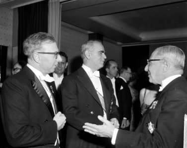 Regeringsdiner t.g.v. van de Griekse President. V.l.n.r. Minister-president Cara, Bestanddeelnr 914-8789
