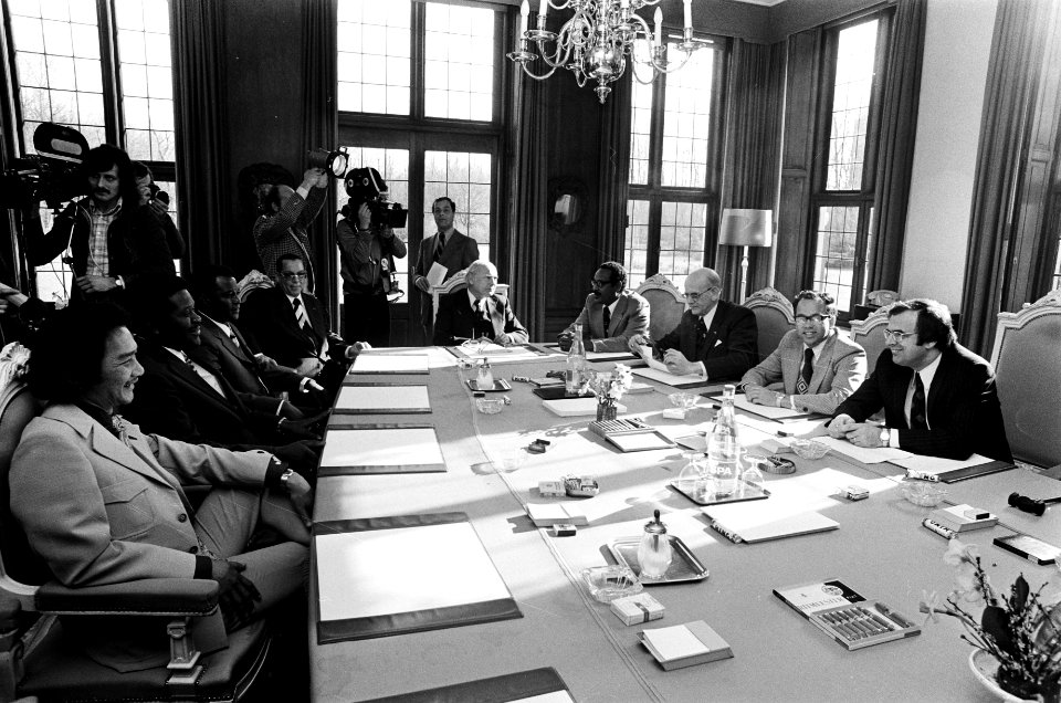 Regeringsconferentie Nederland, Suriname en Antillen in Catshuis, Den Haag v.l, Bestanddeelnr 927-8086