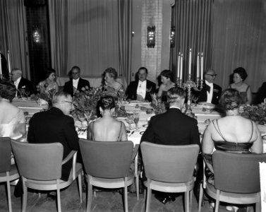 Regeringsdiner t.g.v. van de Griekse President. V.l.n.r. Minister-president Cara, Bestanddeelnr 914-8782