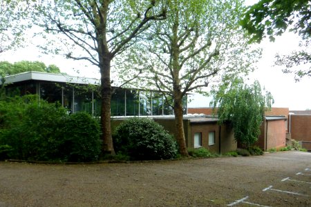 Reigate Park Church (URC), Park Lane East, South Park, Reigate (June 2013) (3)