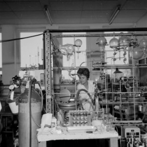 Rehovot. Weizmann Institute interieur van een van de gebouwen op het terrein va, Bestanddeelnr 255-3897