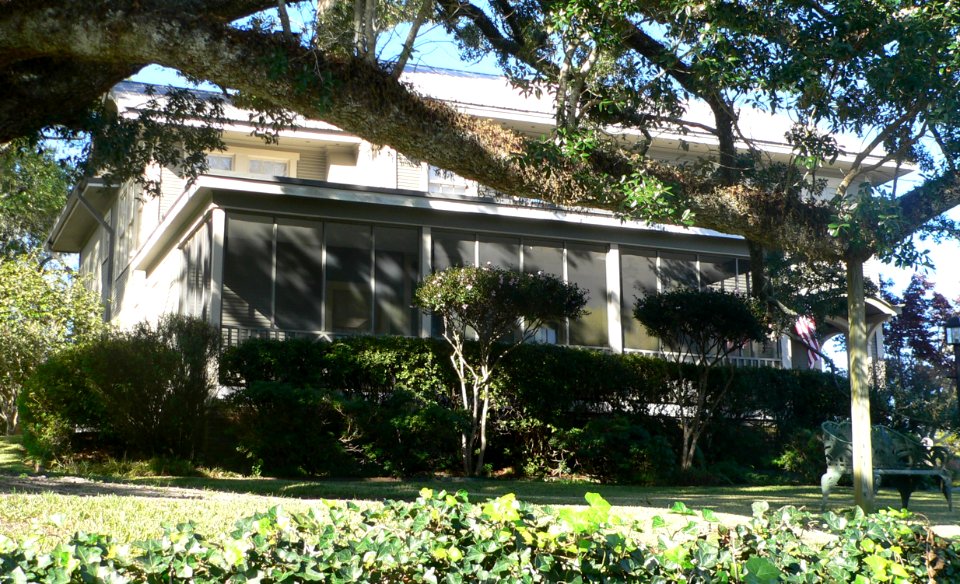 Reid-Howerton house from ESE 1