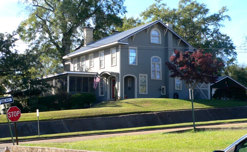Reid-Howerton house from NE 1 long