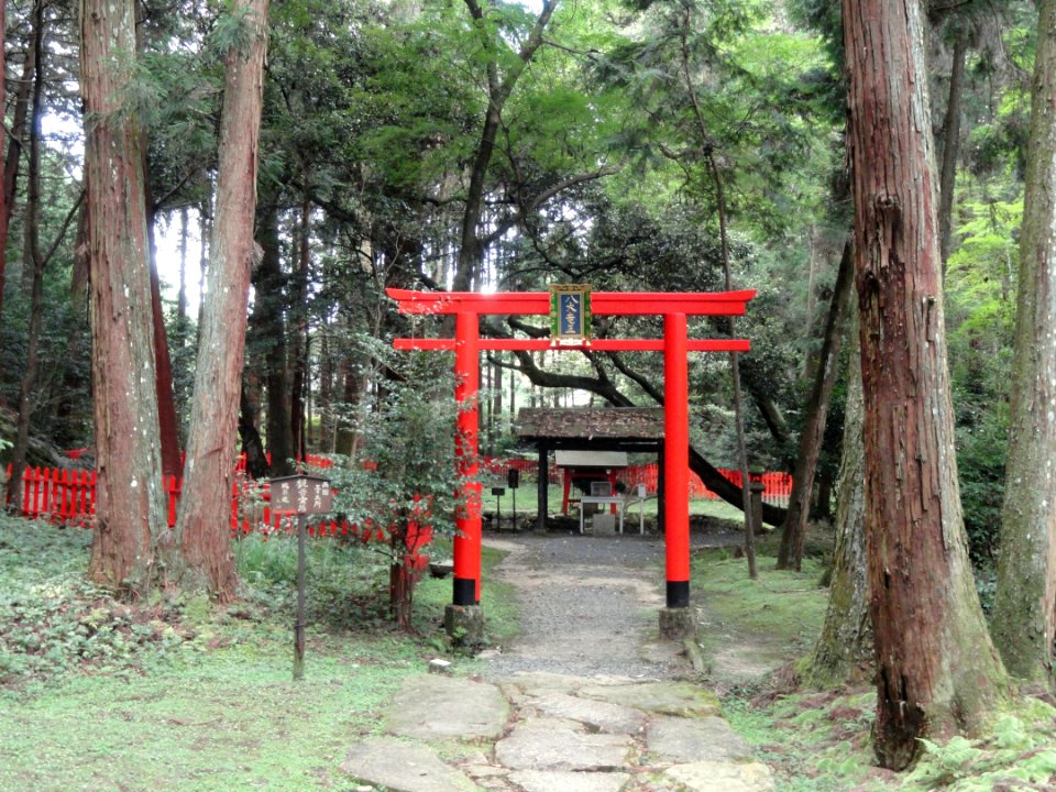 Red shrine - Ishiyamadera - Otsu, Shiga - DSC07406