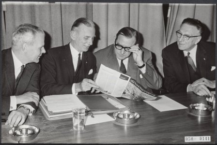 Reeks 050-0141 tm 050-0142. Loonoverleg 1965, Bestanddeelnr 050-0141