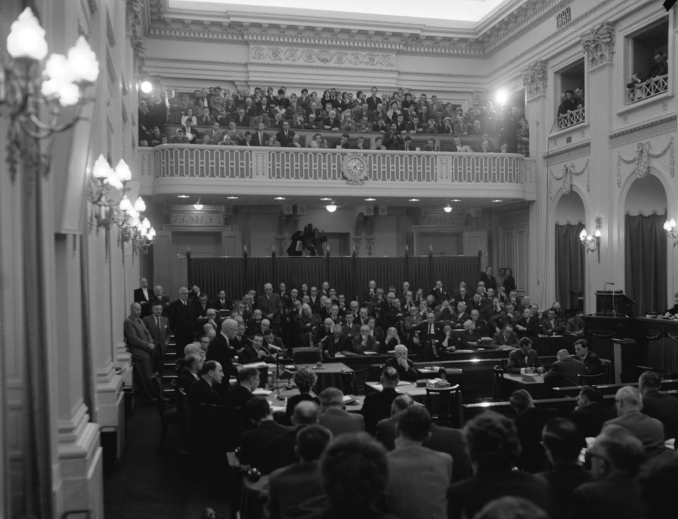 Regeringsverklaring in de Tweede Kamer van Premier Beel , overzicht van de overv, Bestanddeelnr 910-0558