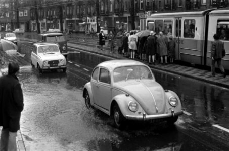 Regen in Amsterdam, Bestanddeelnr 922-9387