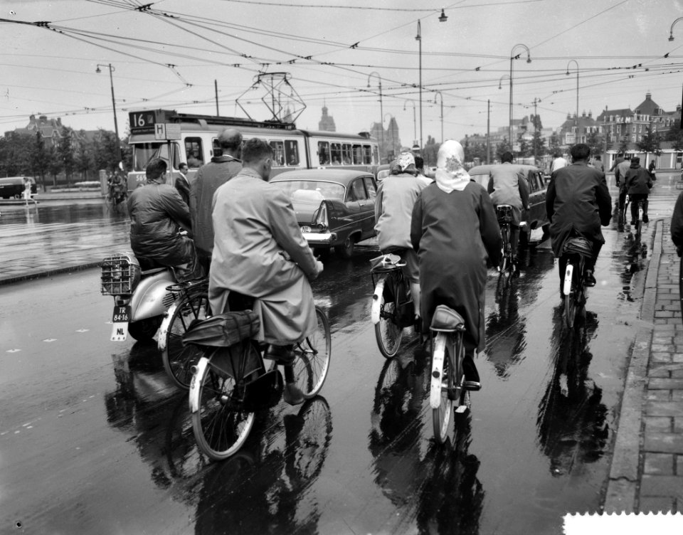 Regenfotos in Amsterdam, Bestanddeelnr 910-5531