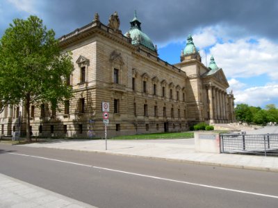 Reichsgerichtsgebäude in Leipzig in der Dreiviertelansicht von Südosten Mitte Mai 2019c