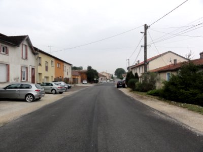 Regret (Verdun, Meuse) la rue du village