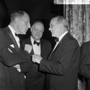 Regeringsdiner voor NATO conferentie in het Kurhaus te Scheveningen, v.l.n.r. in, Bestanddeelnr 916-4309