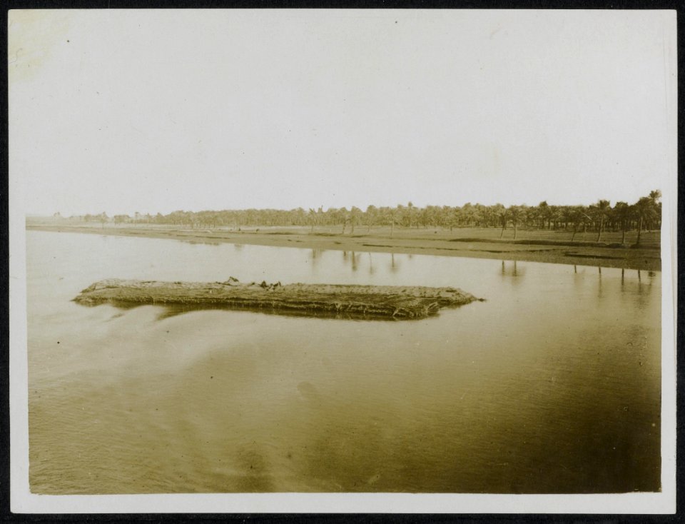 Reed craft on Tigris., Bestanddeelnr 158-1567