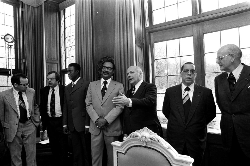 Regeringsconferentie Nederland, Suriname en Antillen in Catshuis, Den Haag v.l, Bestanddeelnr 927-8085