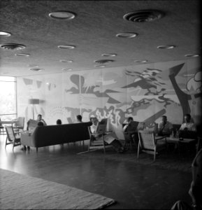 Rehovot Weizmann Institute interieur van het restaurant met wandschildering in, Bestanddeelnr 255-3888