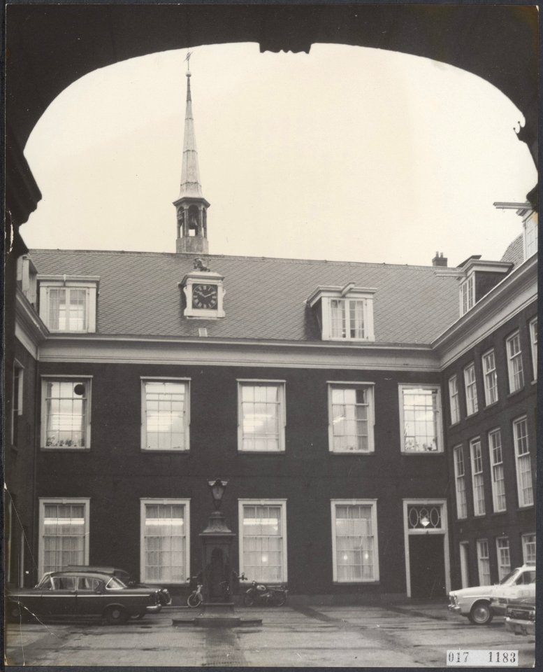 Reeks 017-1182 tm 017-1183 buitenzijde stadhuis Amsterdam, Bestanddeelnr 017-1183
