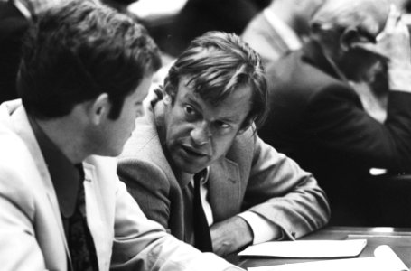 Regeringsverklaring van nieuwe kabinet in Tweede Kamer, Van Mierlo (D'66), Bestanddeelnr 924-7868