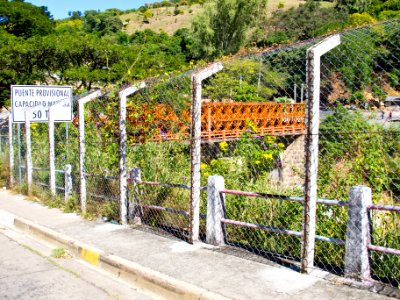 Puente provisional en la salida de Tecoluca El Salvador