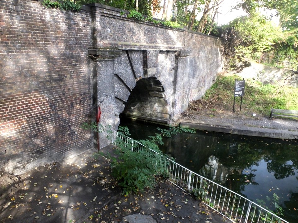 Regent's Canal, Islington 3377