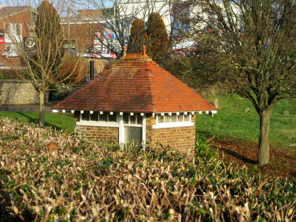 Public Toilet in Hove Cemetery, Old Shoreham Road, Hove (December 2016)