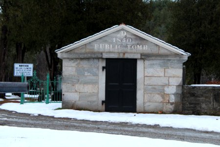 Public Tomb