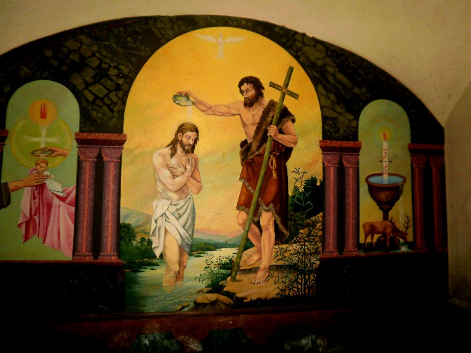 Puente la Reina - Iglesia de Santiago 14 (baptisterio)