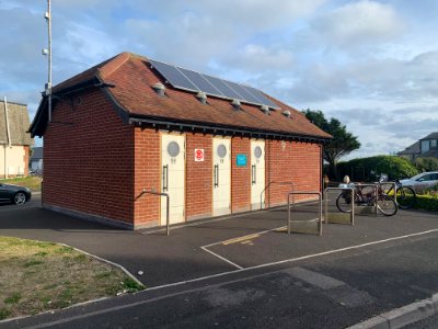 Public Toilets - Barton Court Avenue, Hampshire, UK