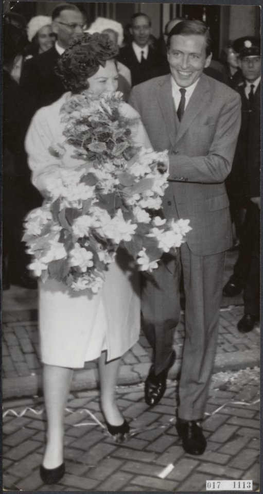 Reeks 017-1112 tm 017-1115 rondvaart Beatrix en Claus door Amsterdam, Bestanddeelnr 017-1113