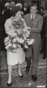 Reeks 017-1112 tm 017-1115 rondvaart Beatrix en Claus door Amsterdam, Bestanddeelnr 017-1113