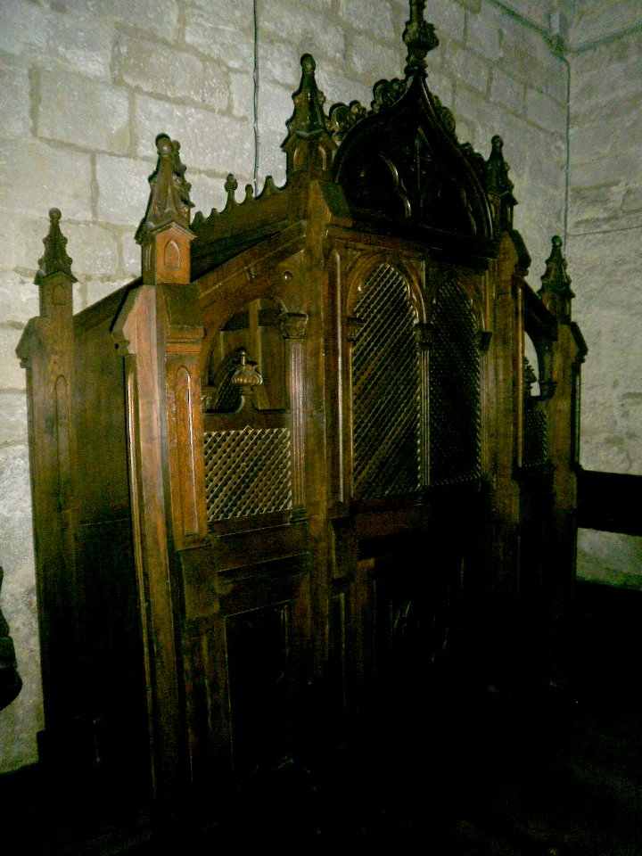 Puente la Reina - Iglesia de Santiago 08