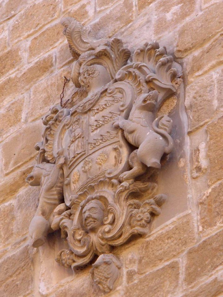 Puente la Reina - Escudo 07