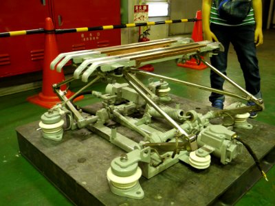 PT6102-A pantograph Kyoto 50