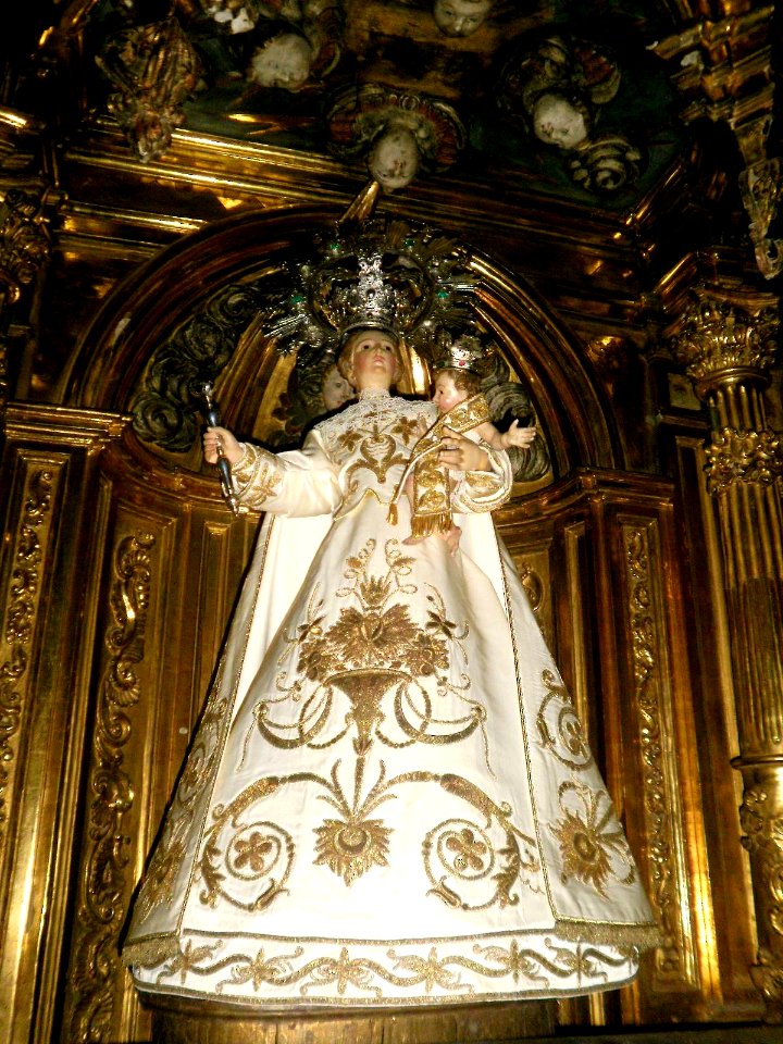Puente la Reina - Iglesia de Santiago 11