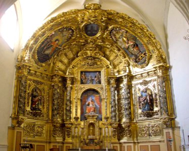 Puente la Reina - Iglesia de San Pedro 03