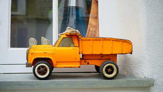 Tonka toy auto automobile