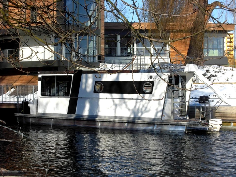 Przystań Bydgoszcz houseboat 03-2013
