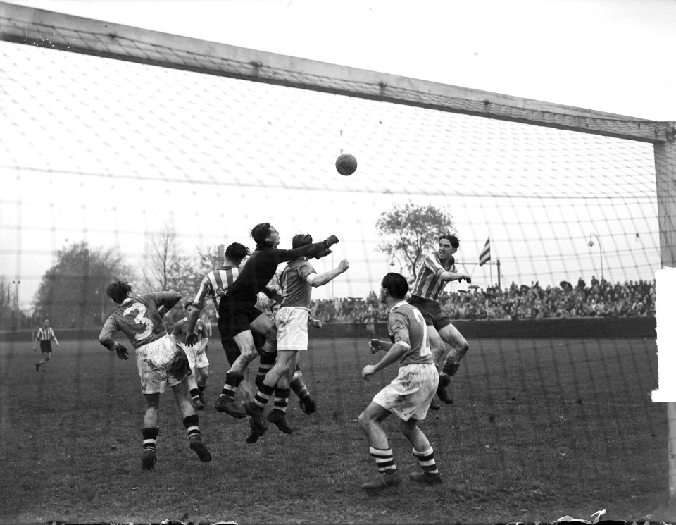 PSV tegen Longa 0-1, Bestanddeelnr 903-0882