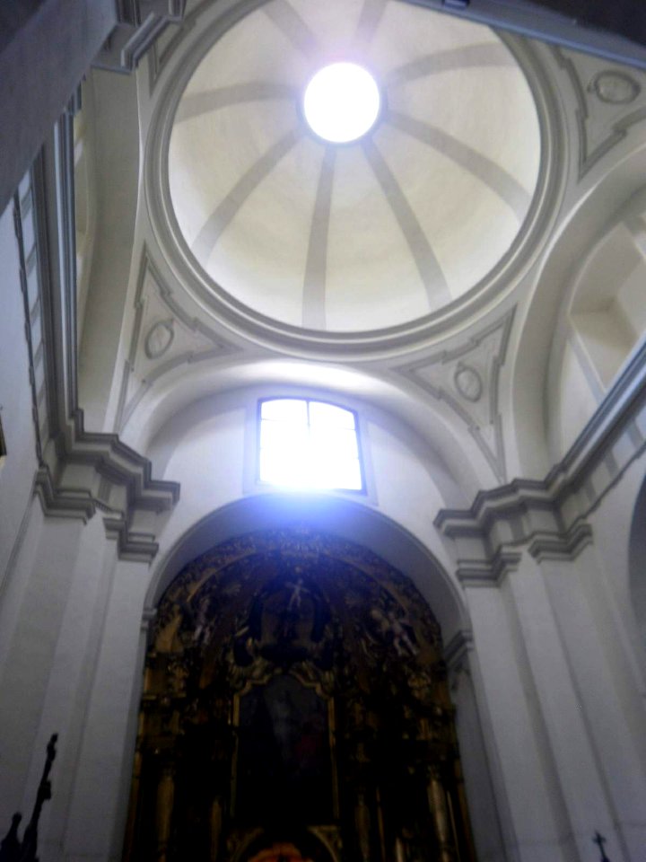 Puente la Reina - Iglesia de San Pedro 17