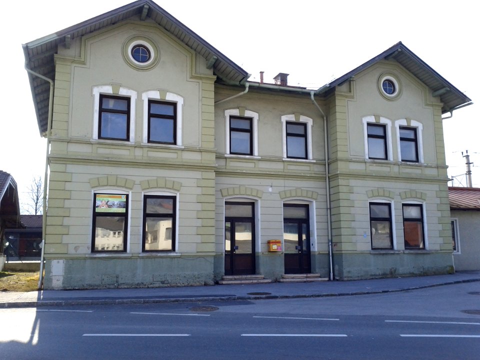 Puch-Hallein-Bahnhof