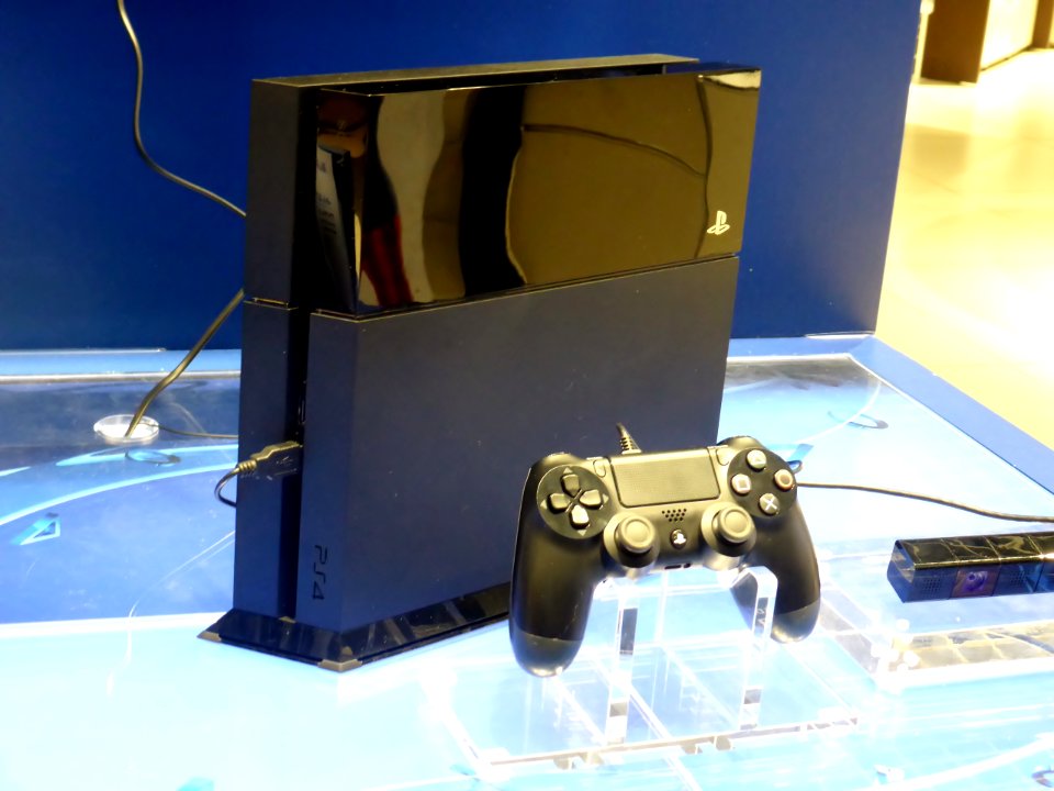 PS4 - cabinet&controller
