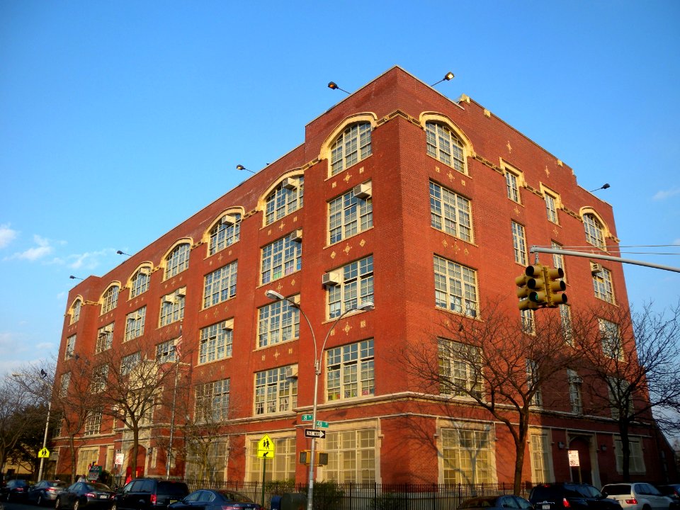 PS 192 4715 18th Av